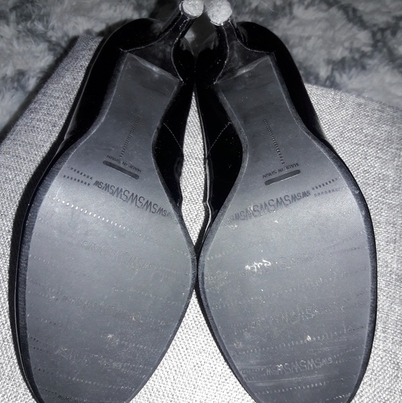 🔥Stuart Weitzman black patent leather heels - Picture 5 of 5